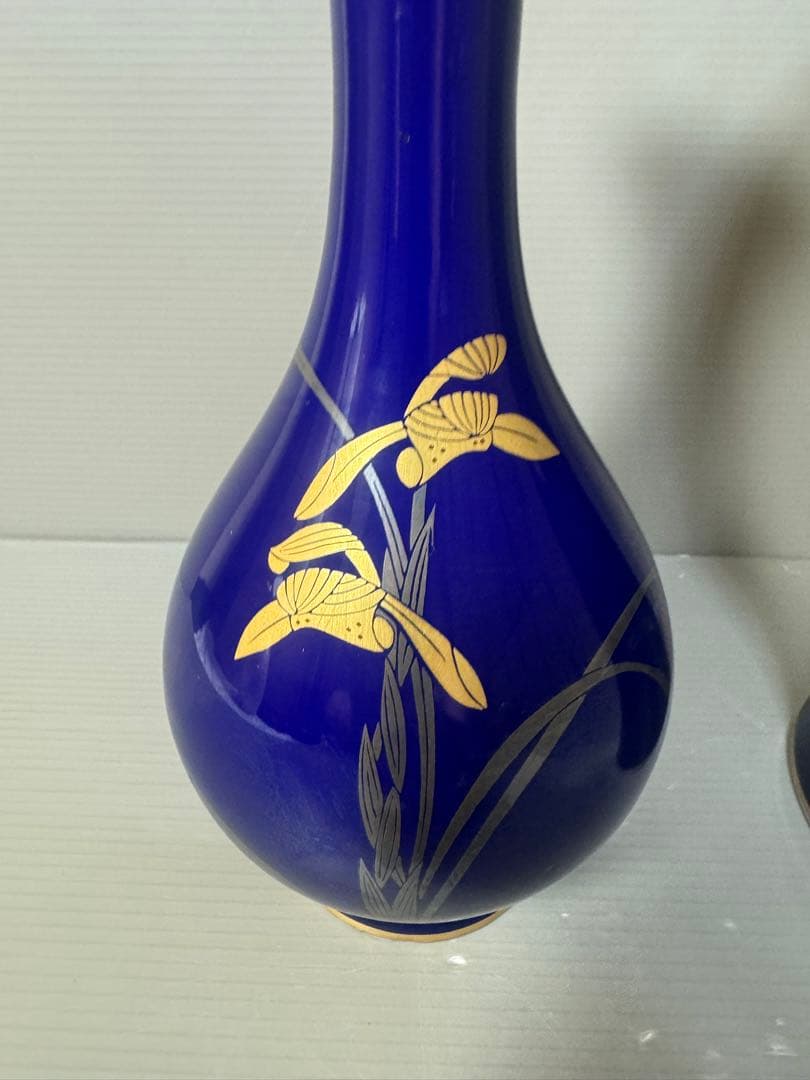 2626 香蘭社　金彩　花瓶　2客