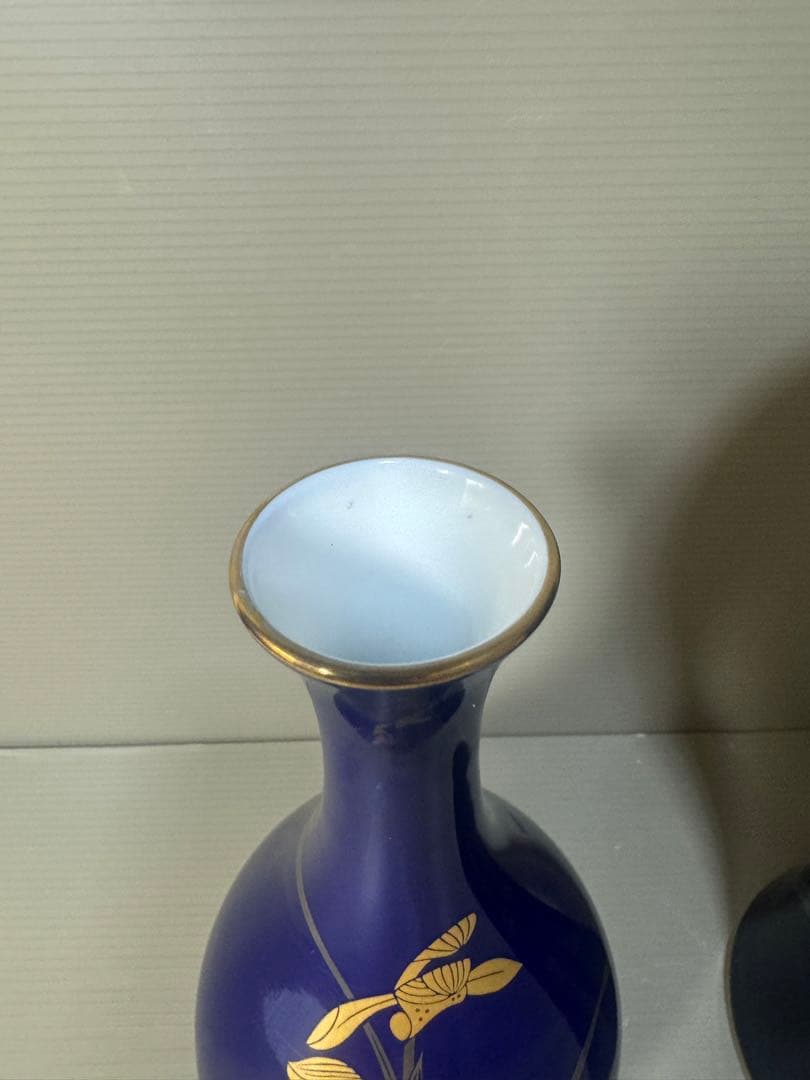 2626 香蘭社　金彩　花瓶　2客