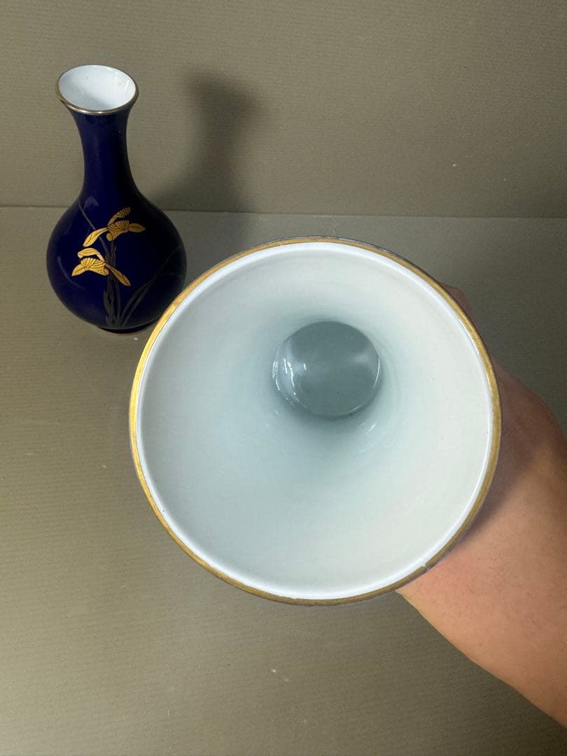 2626 香蘭社　金彩　花瓶　2客