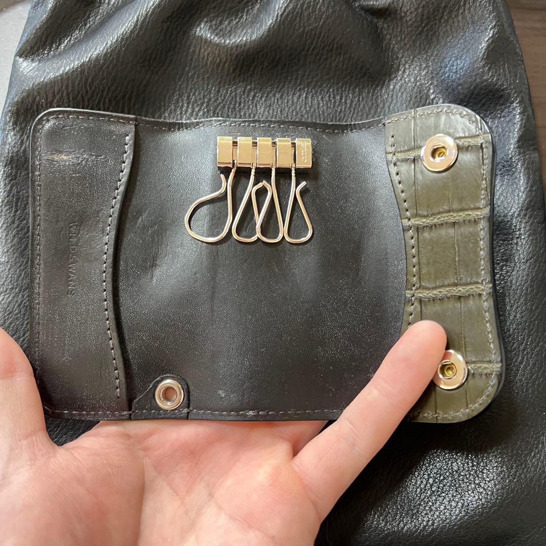 ワイルドスワンズ クロコダイル カーキ クリッパーIII