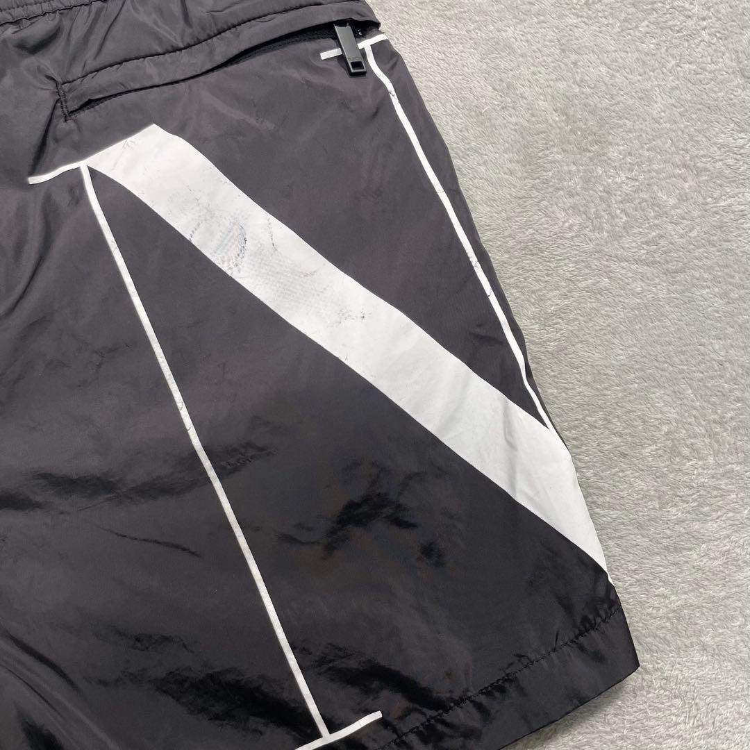 ヴァレンティノ　ショートパンツ　水着　ブラック　44