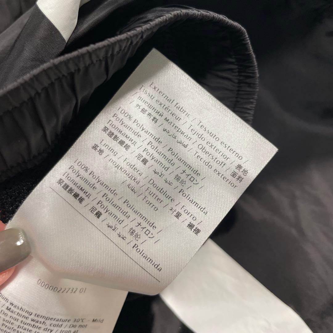 ヴァレンティノ　ショートパンツ　水着　ブラック　44