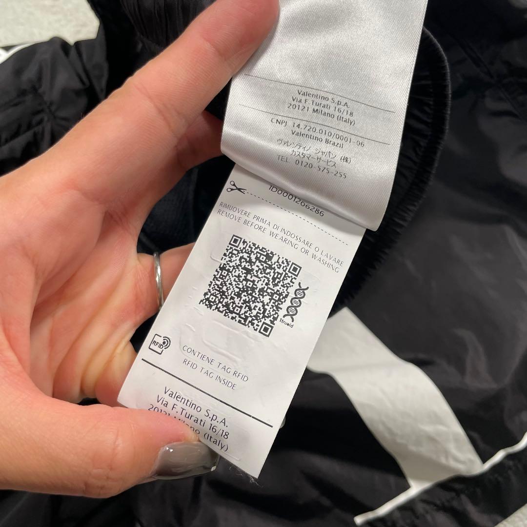 ヴァレンティノ　ショートパンツ　水着　ブラック　44