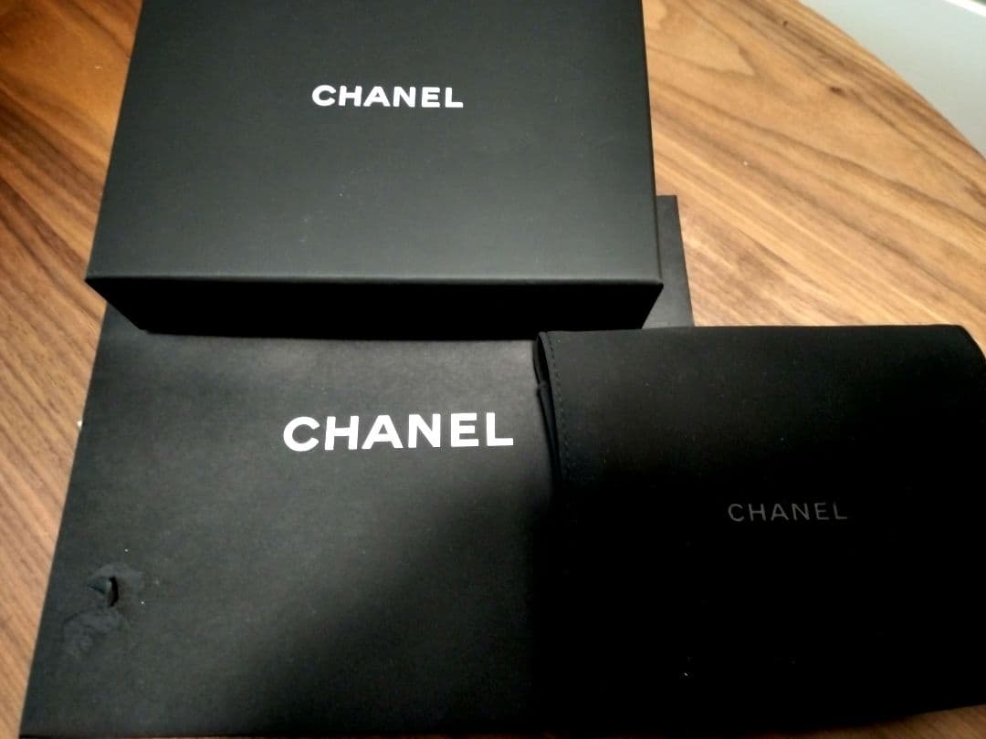 m*m様 激レアCHANEL(シャネル)マトラッセ ブラックケース/レディ