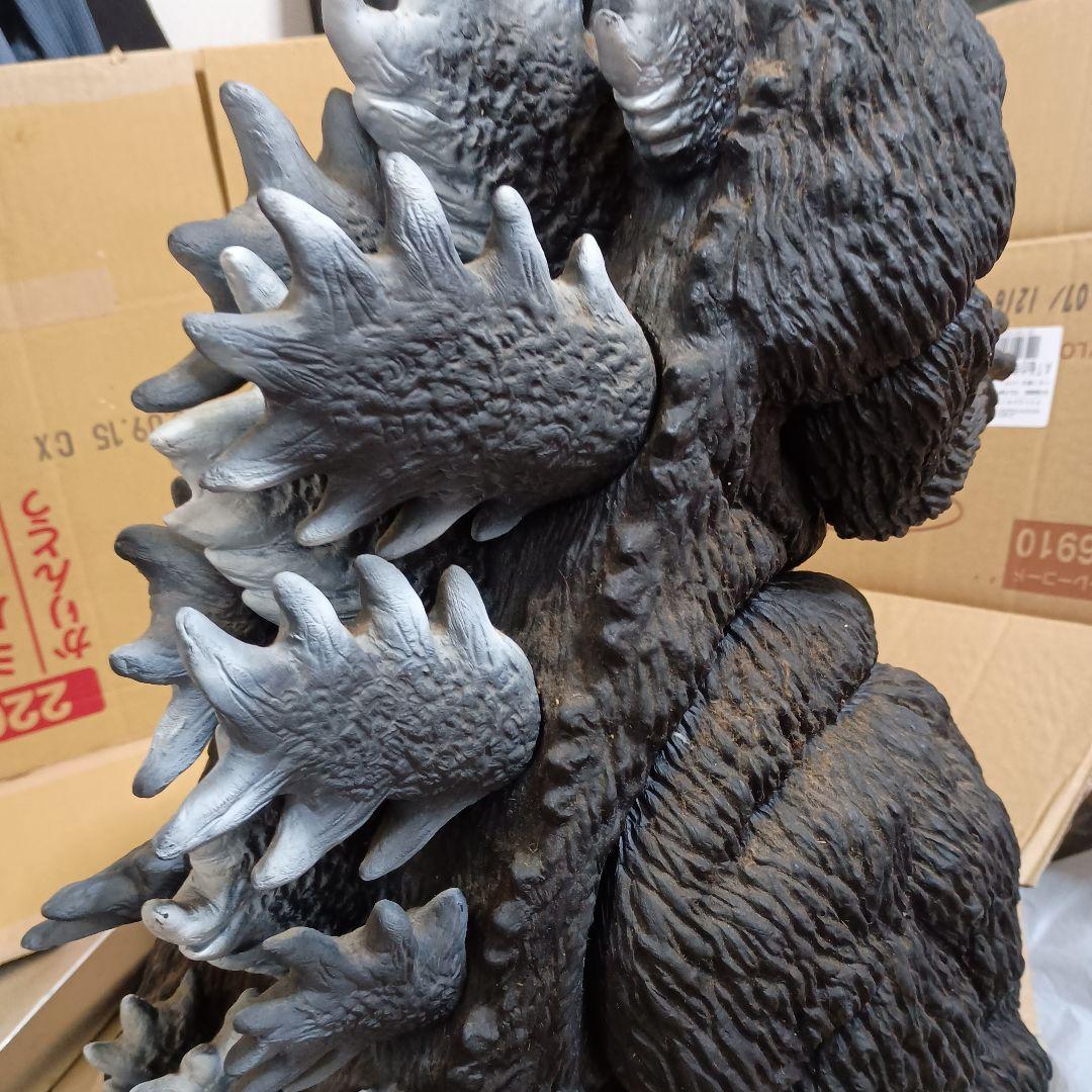 ゴジラ フィギュア　全長　約85センチ