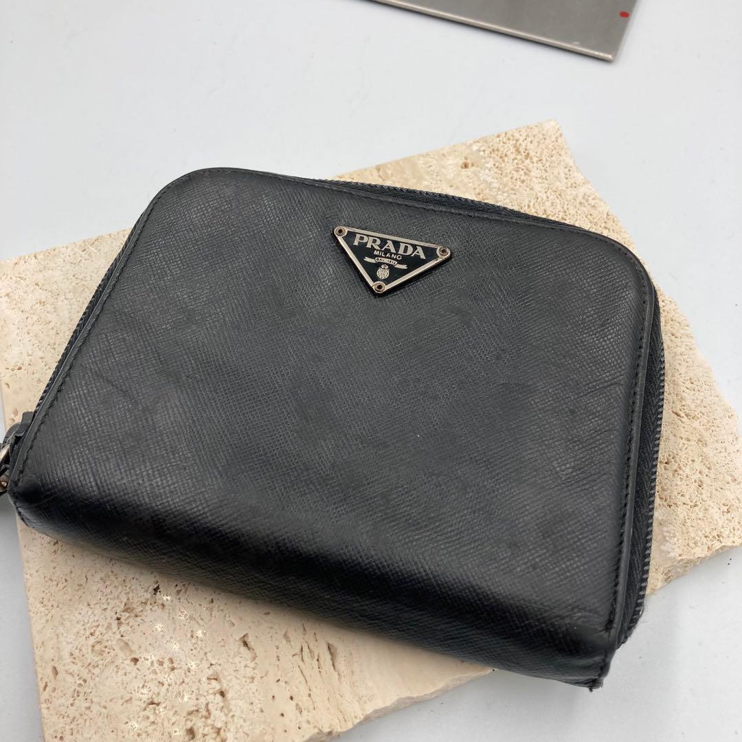 PRADA プラダ　折り財布　ブラック　サフィアーノ　250A