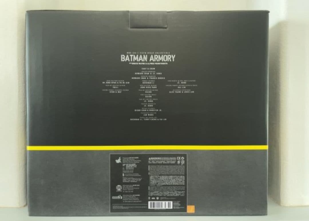 ホットトイズ アルフレッド&バットスーツ格納庫[ブルース・ウェイン付き]