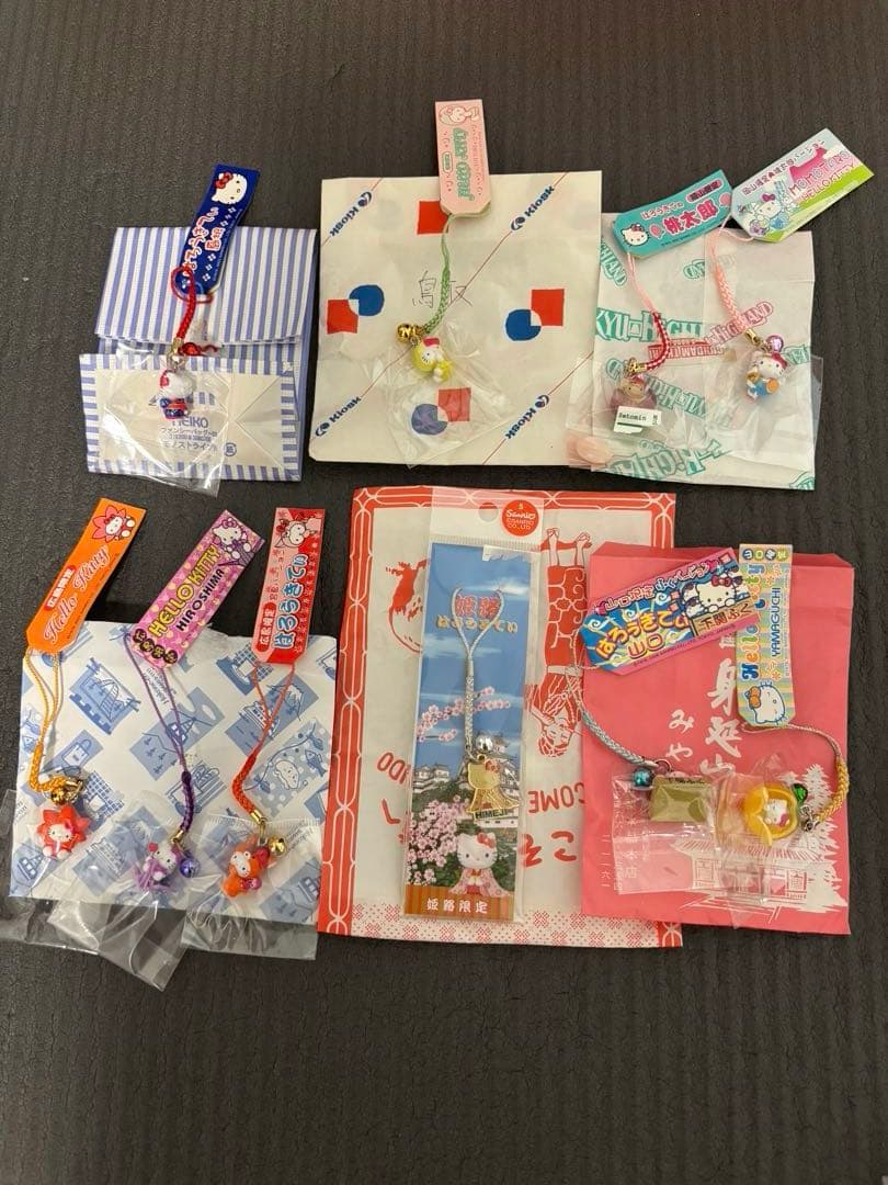 ハローキティ　根付け　キティちゃん　ストラップ