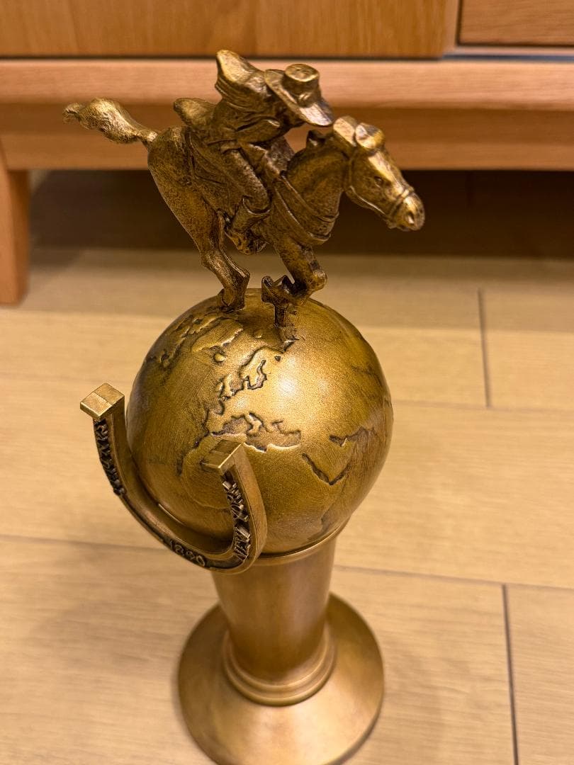 スティールボールラン　優勝トロフィー　　一番くじA賞　貯金箱