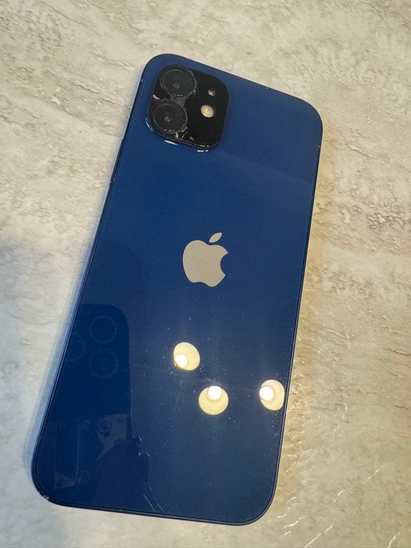 まど  iPhone12 本体