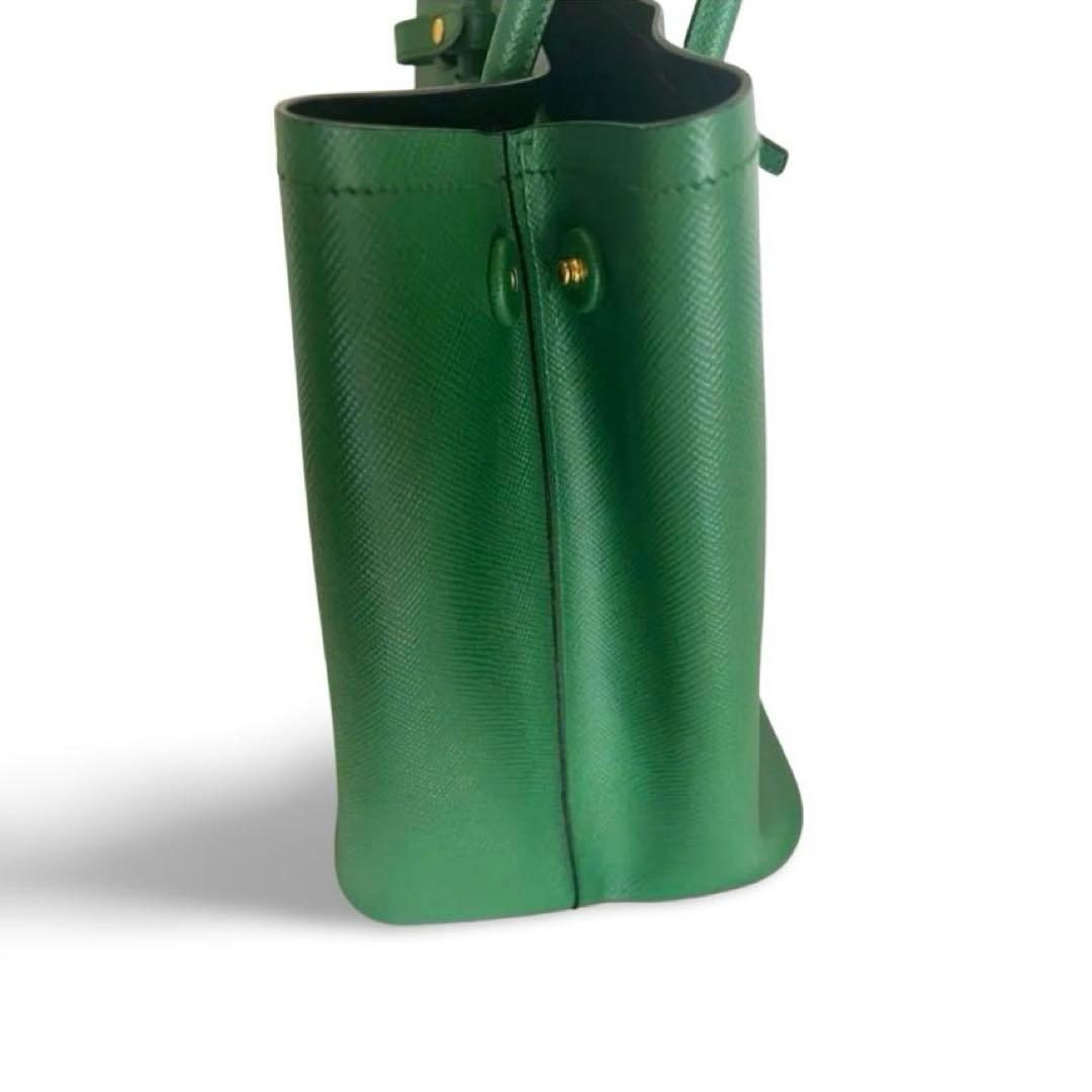 【PRADA】プラダ サフィアーノレザー トートバッグ グリーン