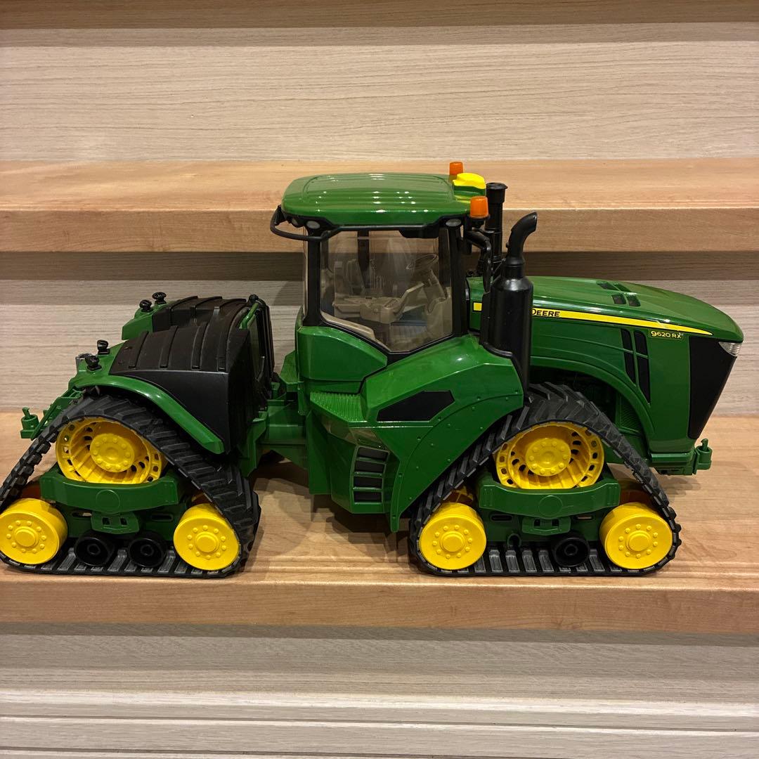 ブルーダー　JOHN DEERE トラクター