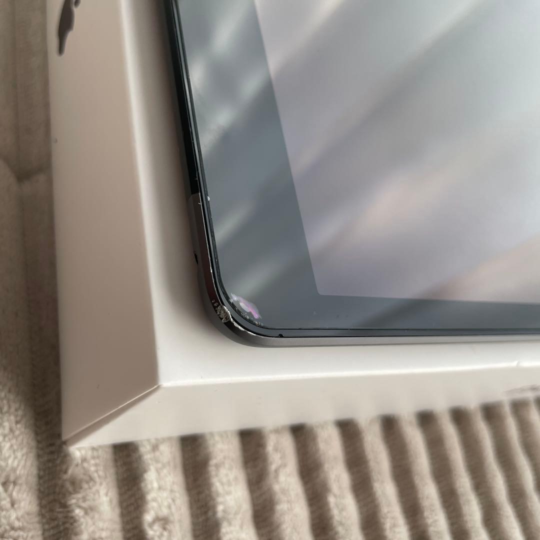 iPad 第8世代 Cellularモデル 32GB スペースグレー