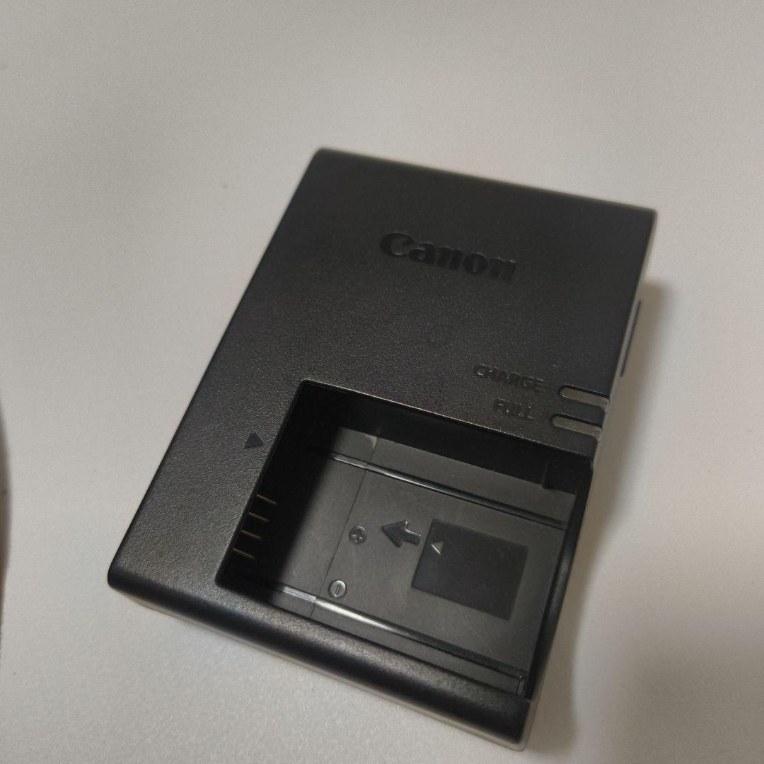 Canon EOS Kiss X9 ダブルズームレンズキット+おまけ単焦点レンズ