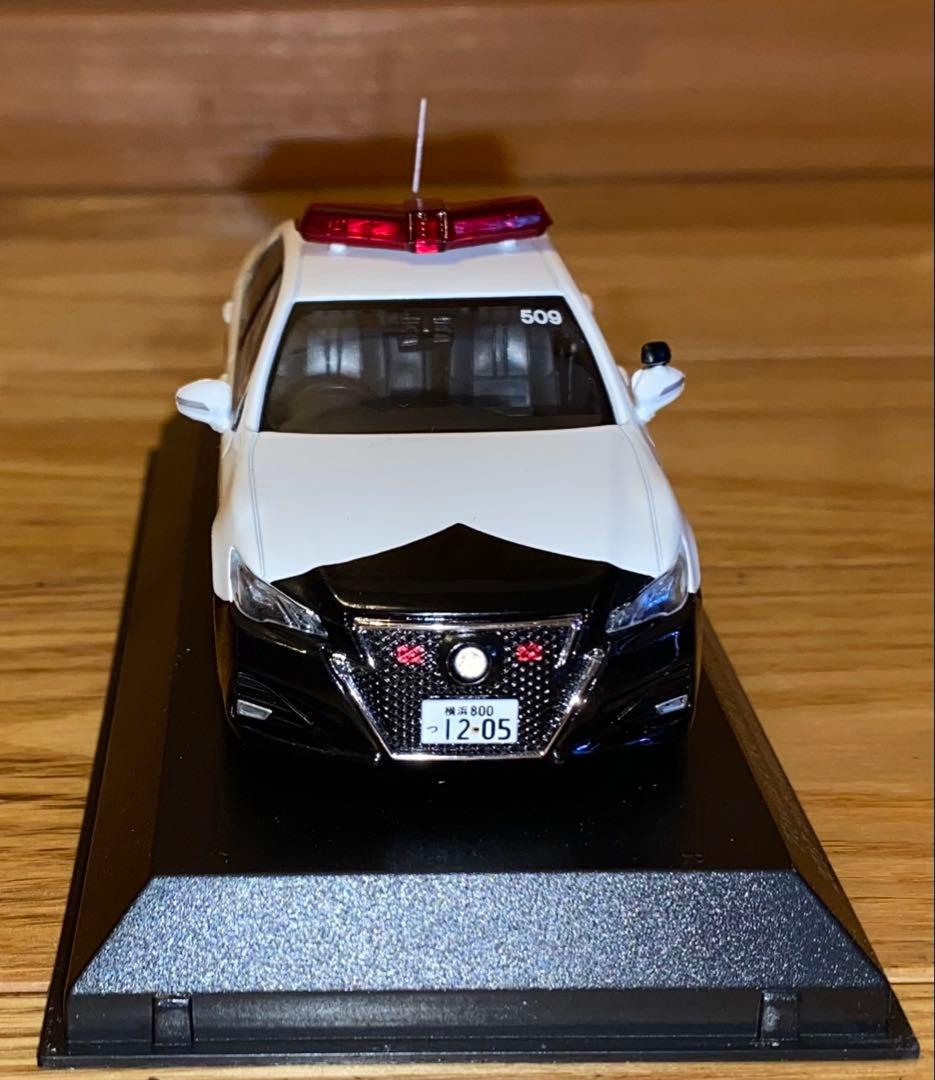 トヨタ CROWN アスリート 警察仕様 1/43