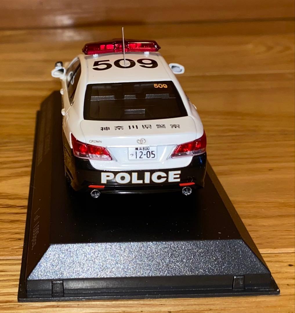 トヨタ CROWN アスリート 警察仕様 1/43