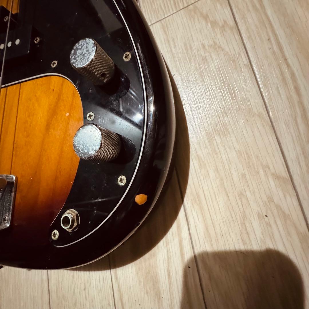 ベース SQUIER Classic Vibe '60s Precision Bass