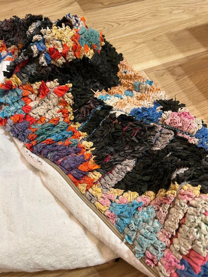 モロッコ　プフ　pouf アジラル　オットマン クッション　ラグ