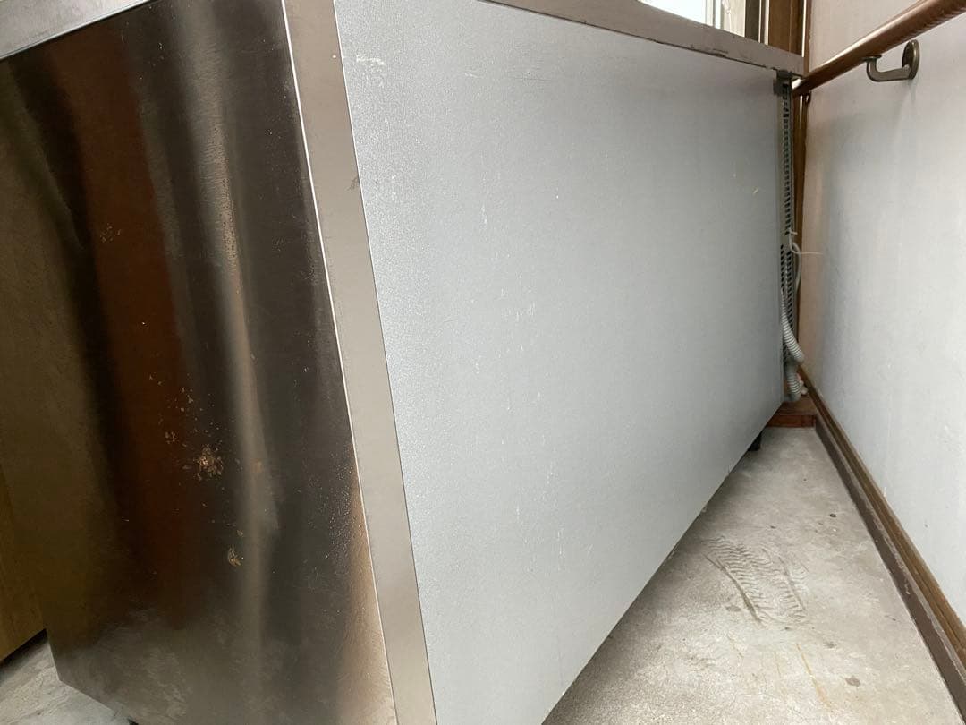 【送料込み】台下冷蔵庫　横幅:150 内容量:329L