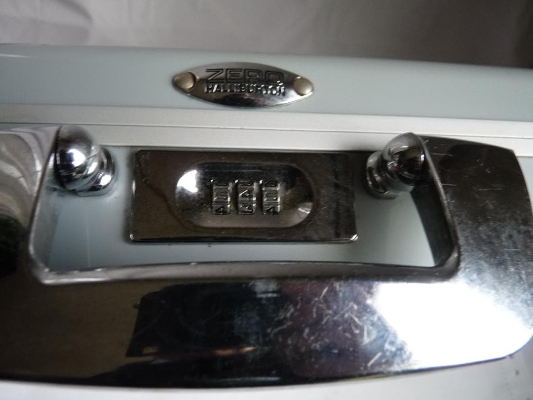 ゼロハリバートン アタッシュケース ポリカーボネート グレー