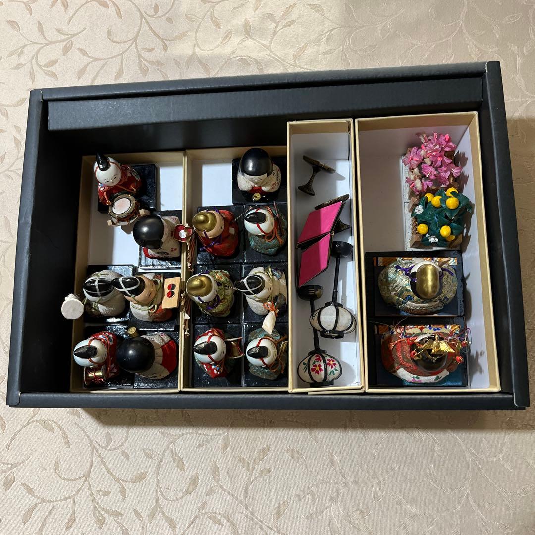 小さな木目込み雛人形　段飾り　アンティーク