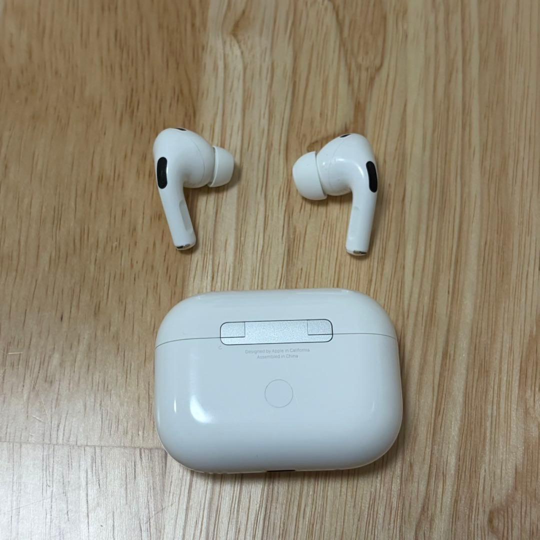美品　AirPods Pro 第二世代　本体　ホワイト