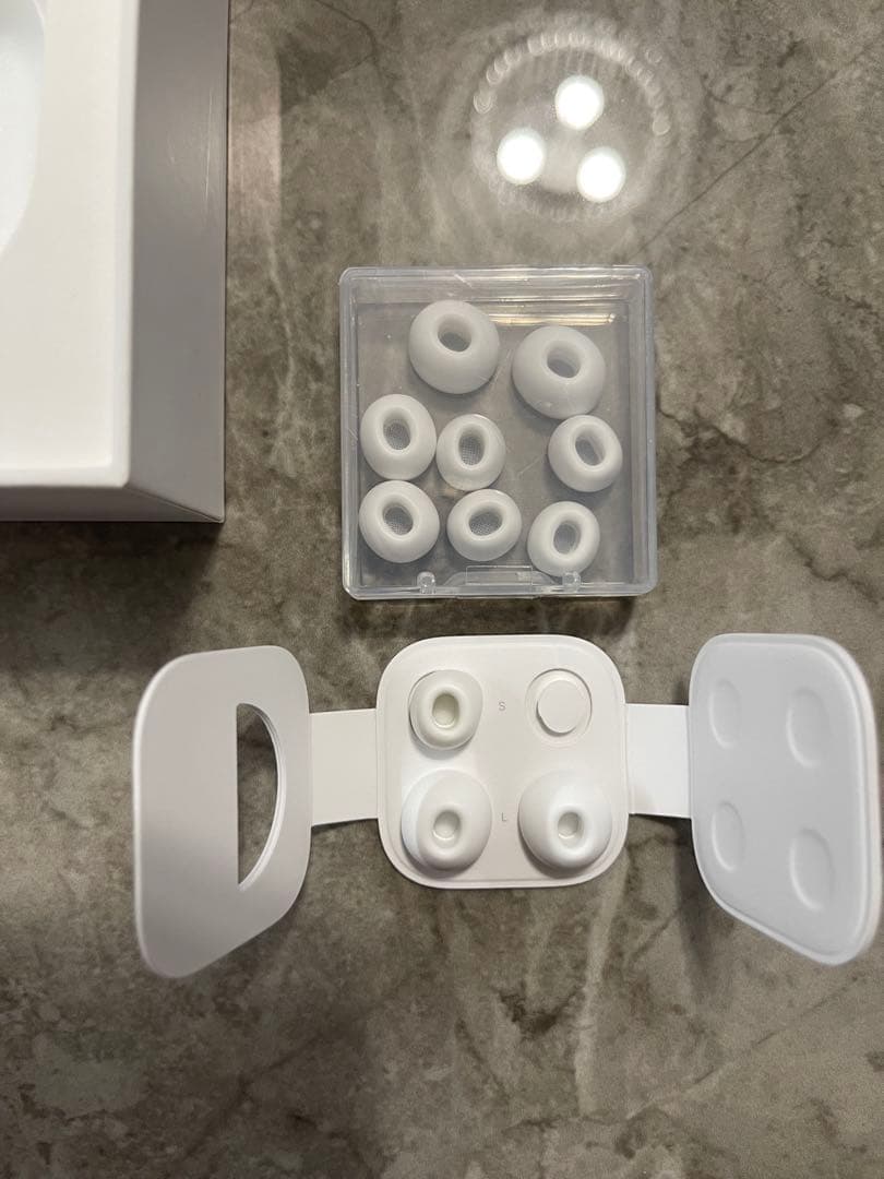 Apple AirPods Pro 本体 充電ケース付き