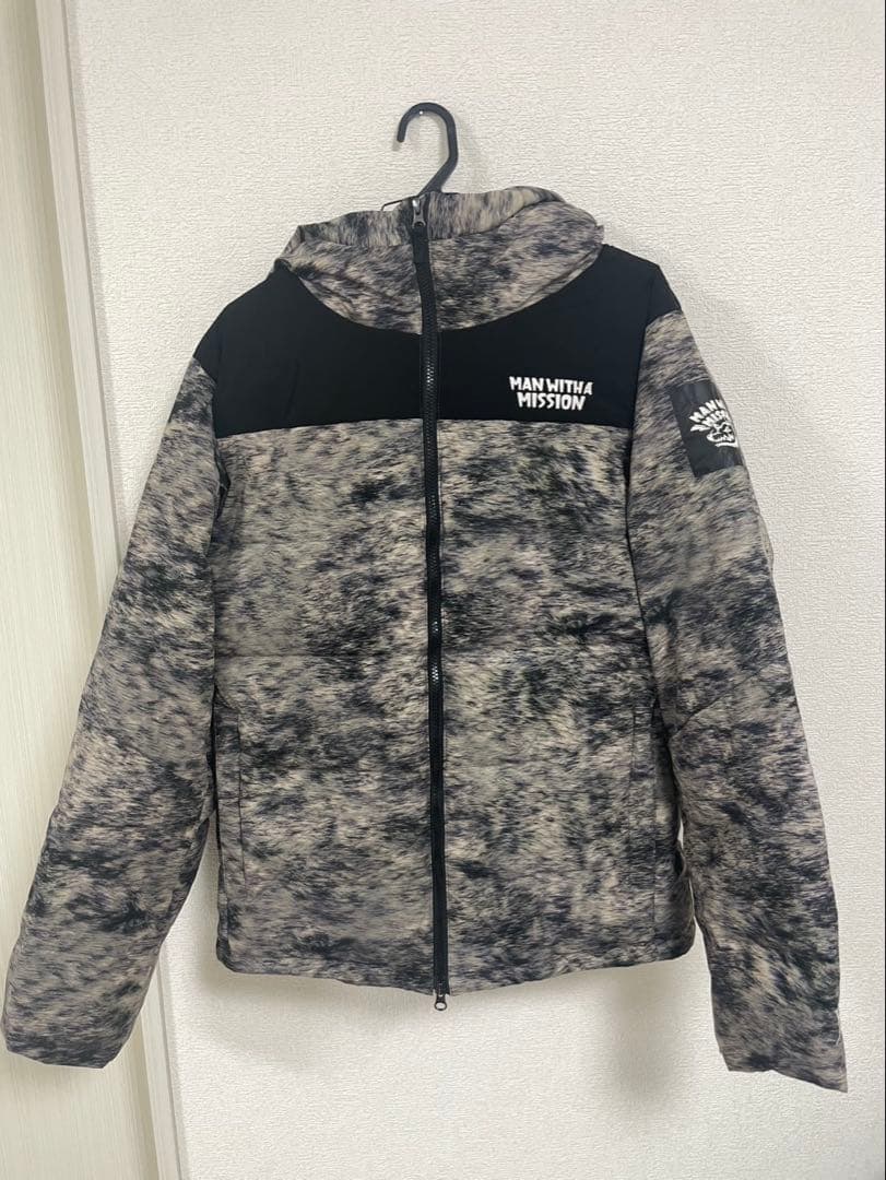 MAN WITH A MISSION ダウンジャケット　収納袋付き