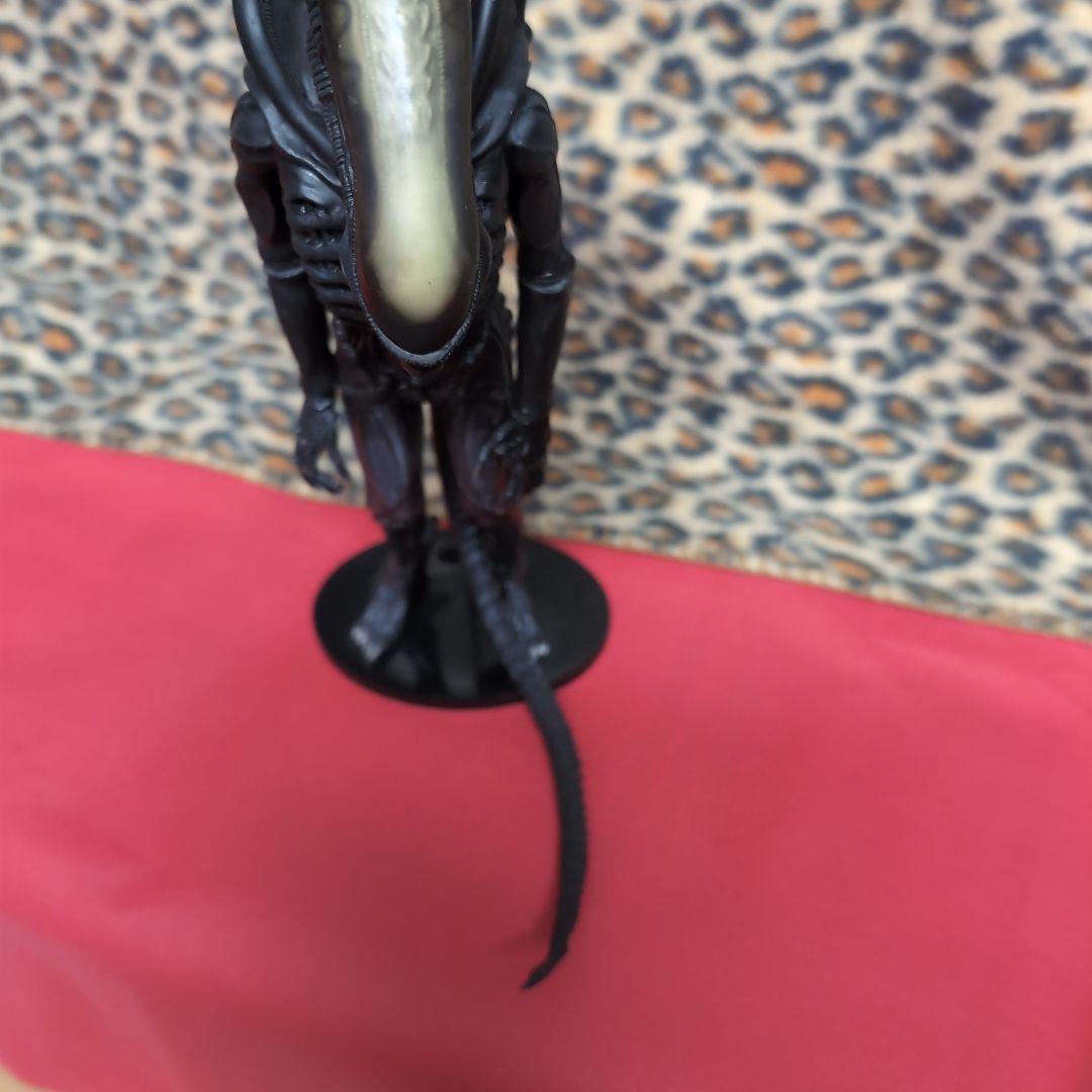 エイリアンフィギュア ブラック　３０cm