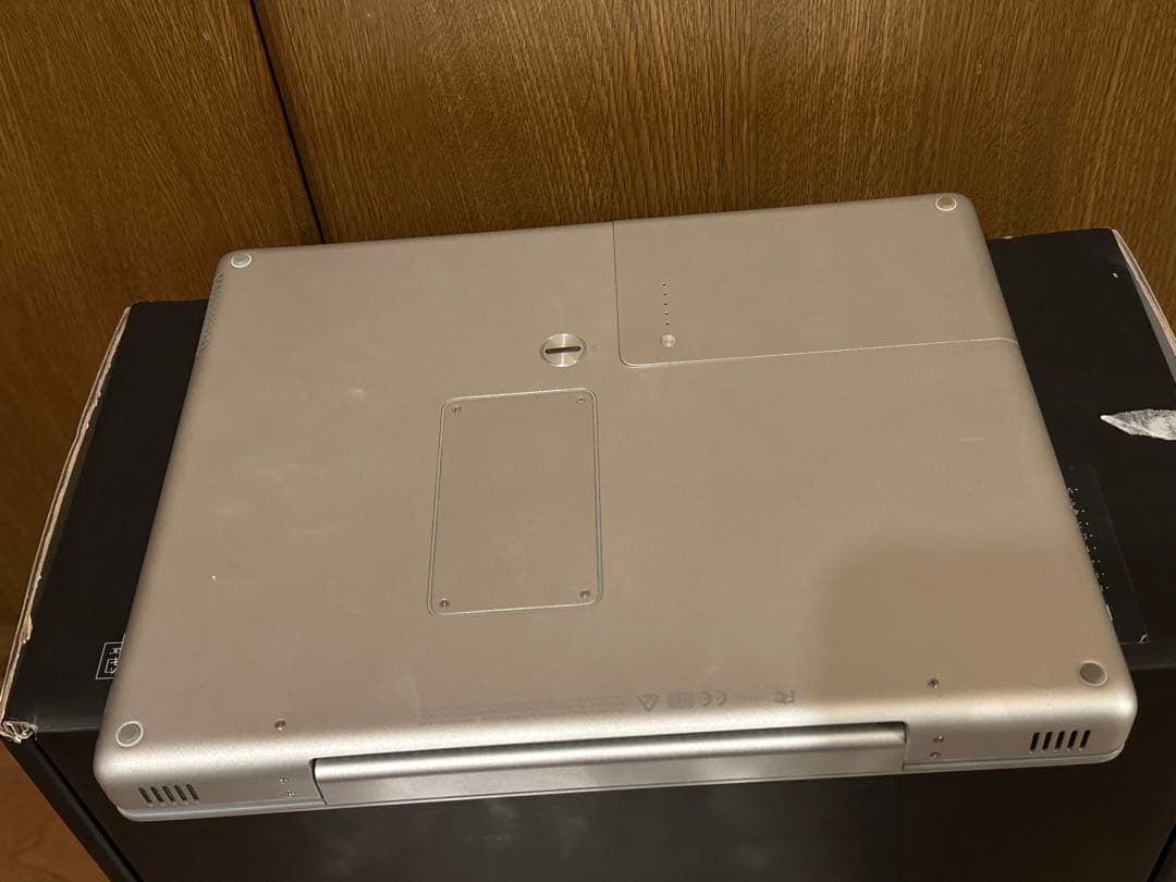 Apple PowerBook G4 12インチ 本体と付属品