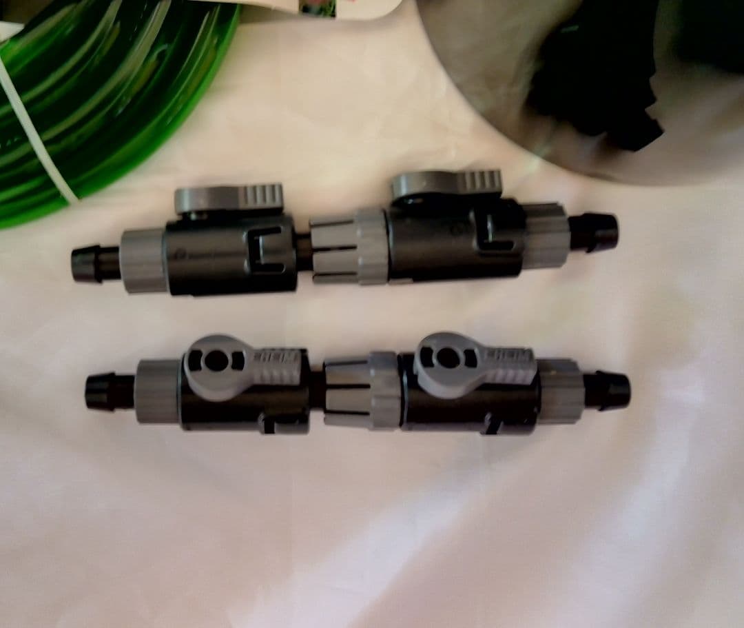 ろしぇです エーハイム クラシック2215 中古品