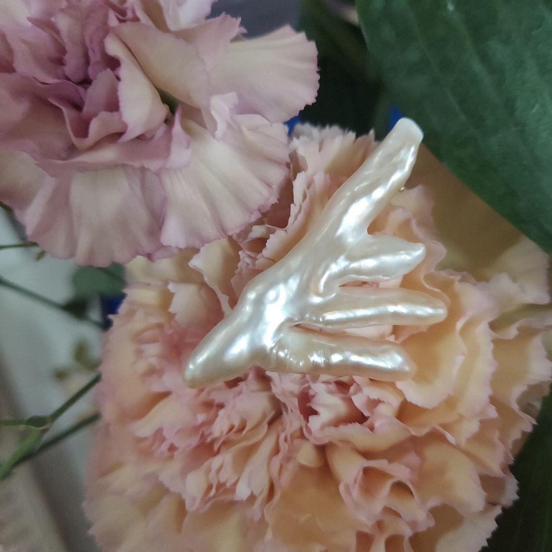 新品　k18　バロック　オレンジ淡水真珠　ブローチ　限定品