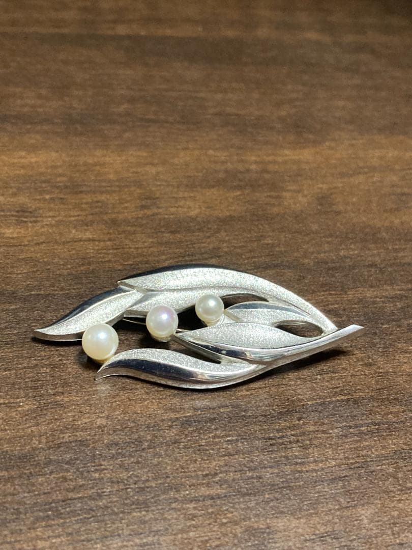MIKIMOTO ミキモト パール 真珠 3粒 3珠 リーフ ブローチ シルバー