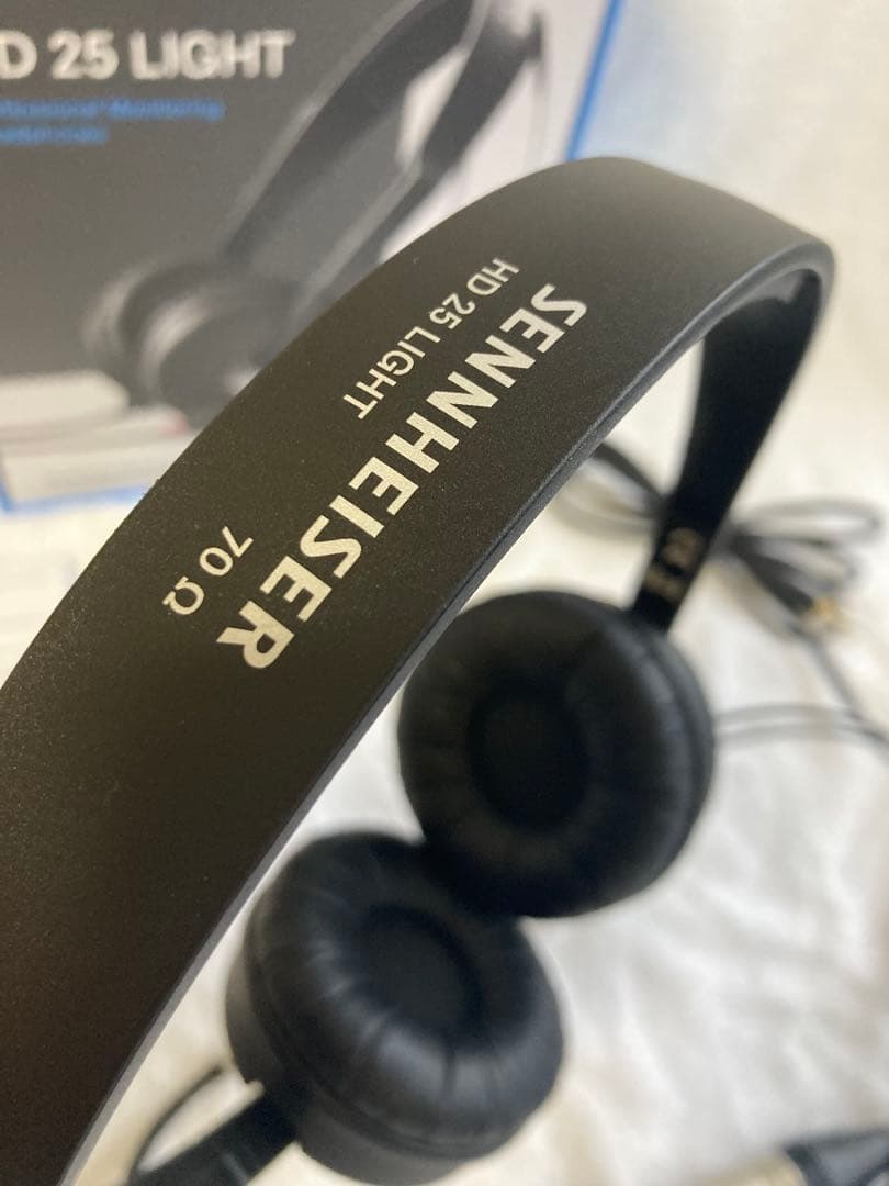 ゼンハイザーHD 25 LIGHT バランスリケーブルと変換アダプター付属