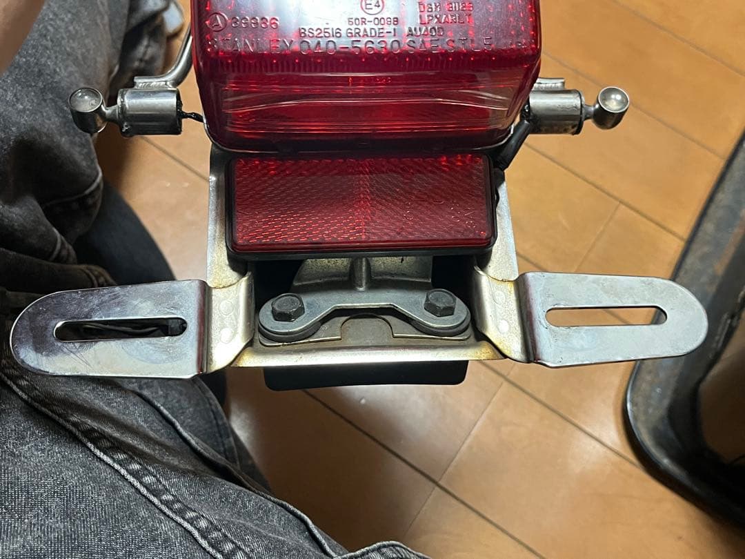 SR400 テールランプ 2%erスタービーンズウインカー シムズクラフトステー