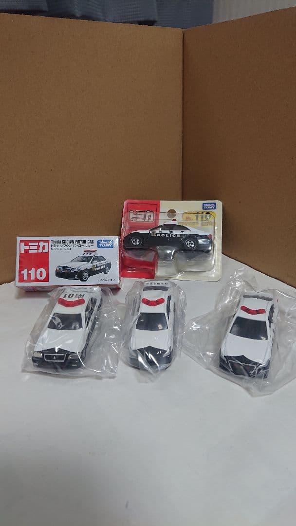 トミカ クラウン パトカー ５台セット 新品 未使用 廃盤