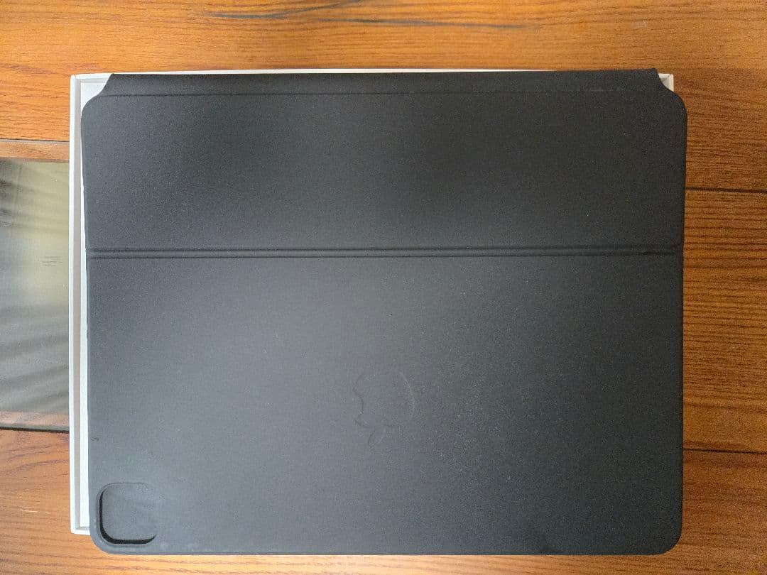 iPad Pro 12.9 第5世代 512GB + 純正マジックキーボード付き