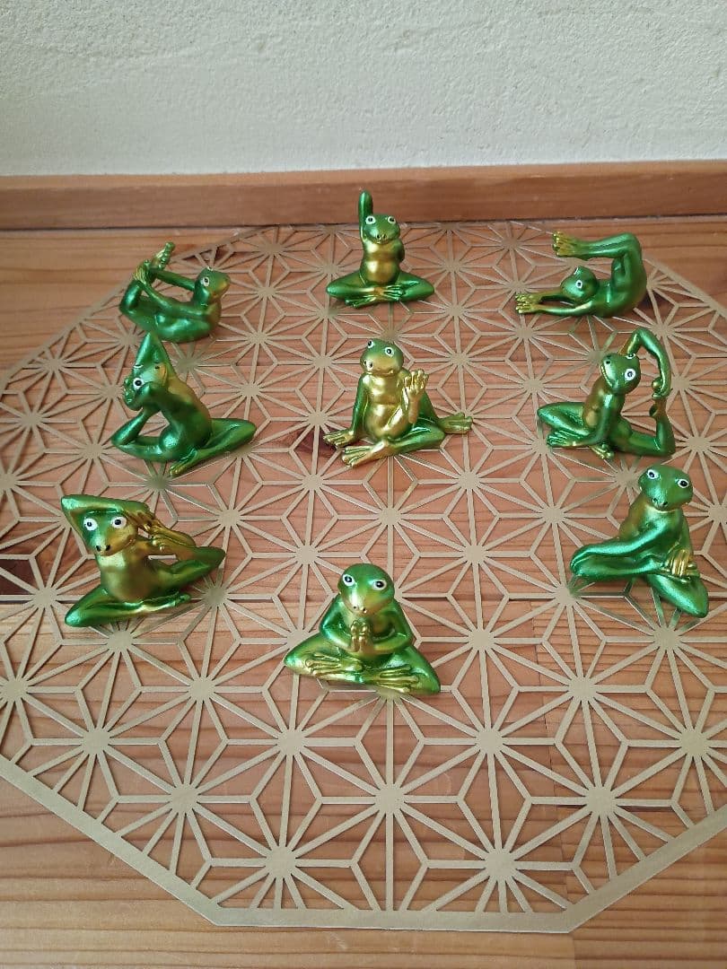 ヨガカエルフィギュア 9体セット