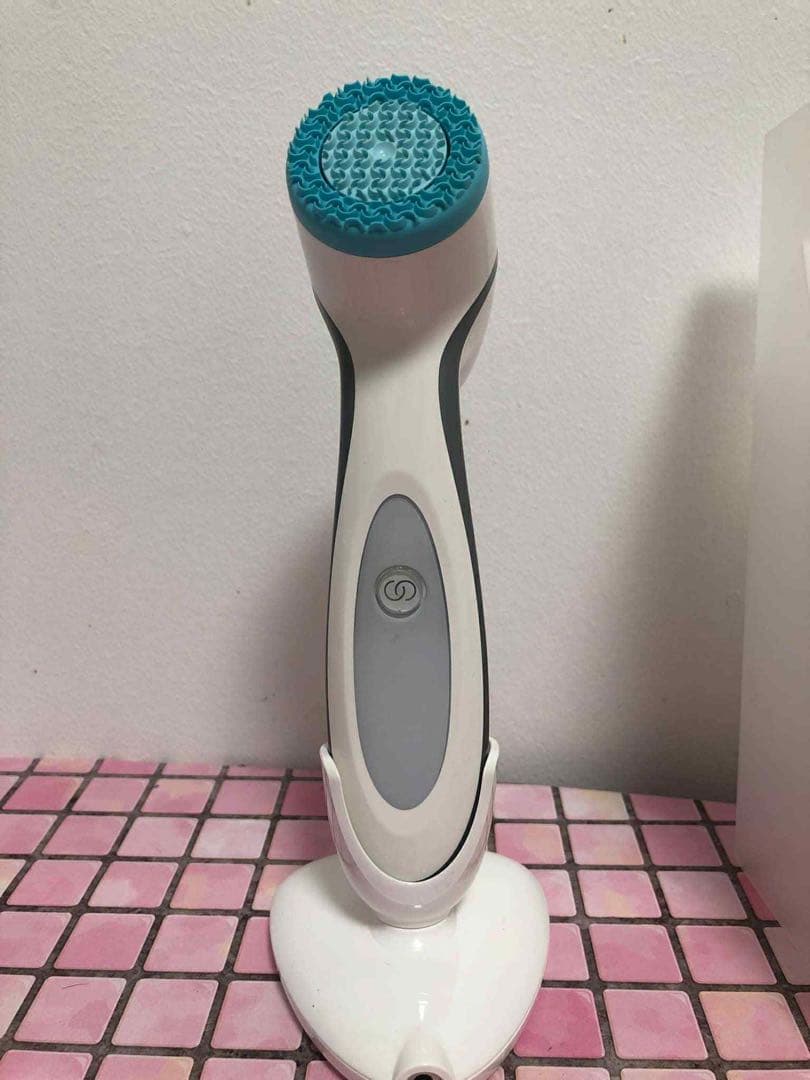 NU SKIN ニュースキン　ルミスパ　洗顔ブラシ 充電器付き　正規購入品