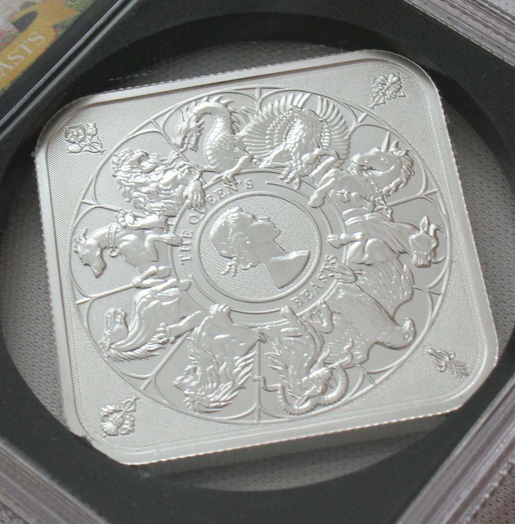 2025年イギリス クイーンズビースト コンプリータシルバーバーNGC MS70