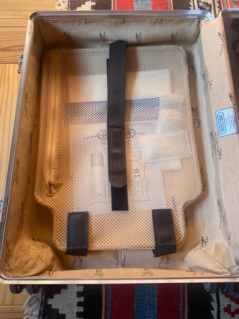 ま*ぃ様 希少旧ロゴ×ルフトハンザ★RIMOWAリモワ クラシックフライト35L