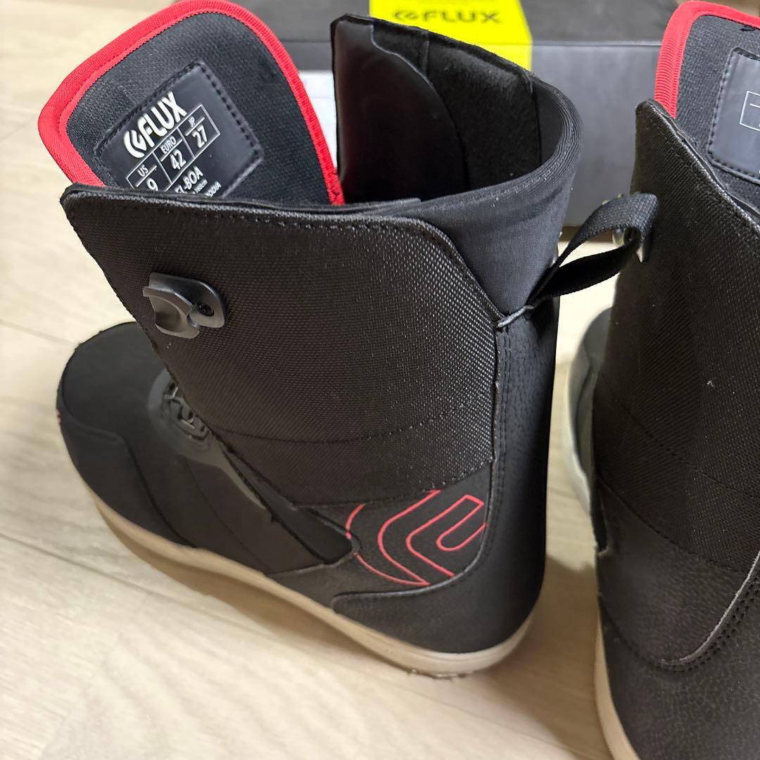スノーボードブーツ ブラック/レッド
