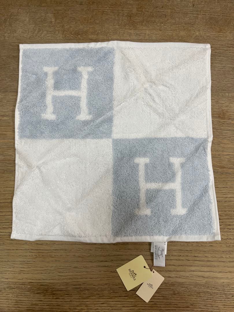 HERMES チェック柄タオルハンカチ
