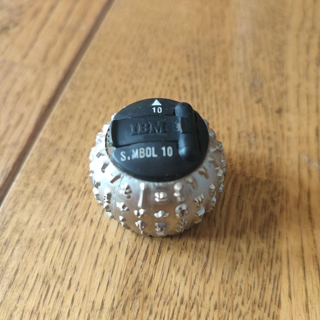 IBM 電動タイプライター 82C( ジャンク)