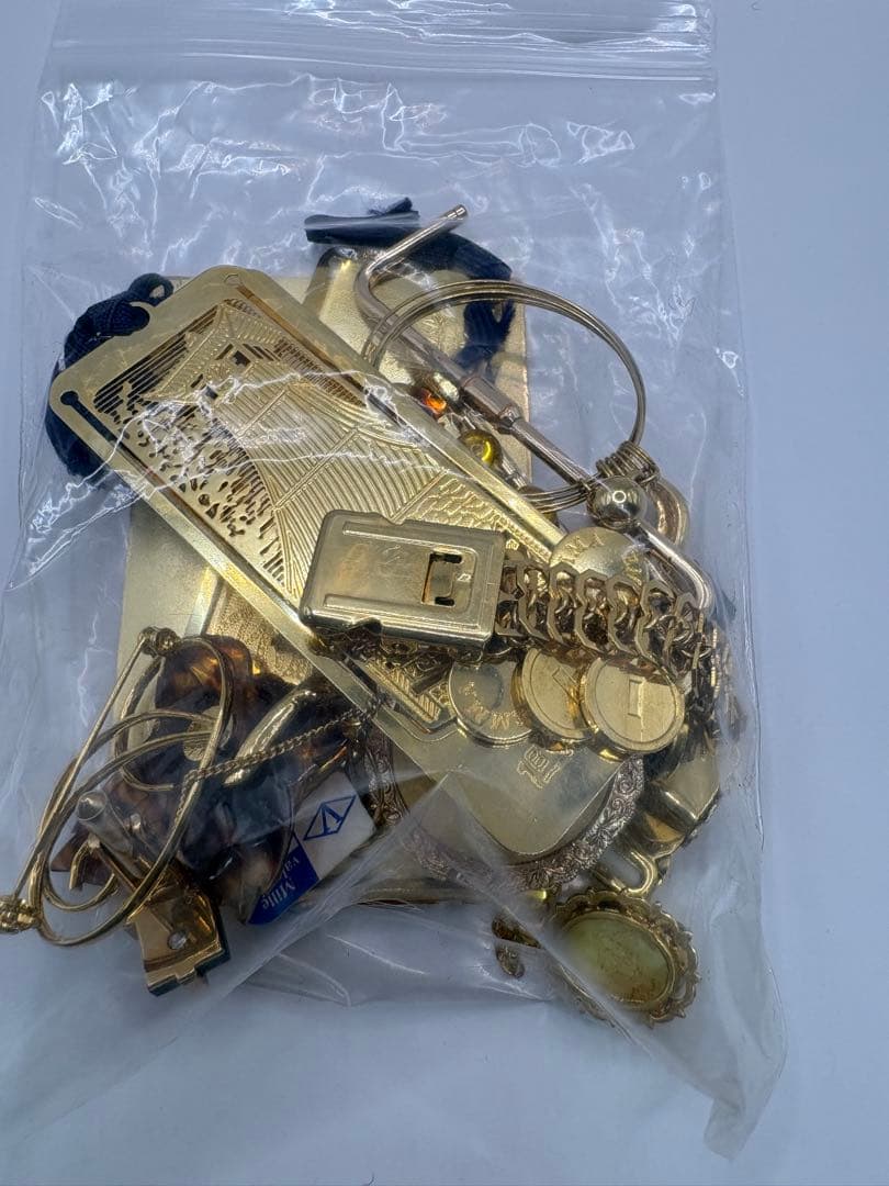 イミテーションアクセサリー 大量まとめ売り業者様歓迎 B7袋約20袋分