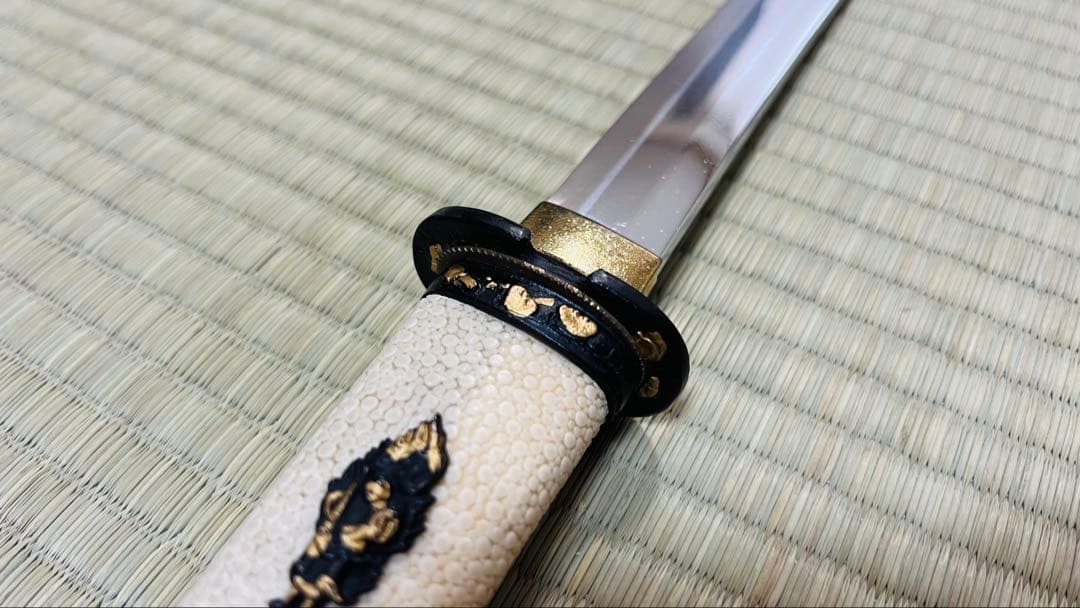 模造刀 拵え 短刀 二重刃文 御守刀 出鮫柄 儀礼刀 居合刀 251012-2