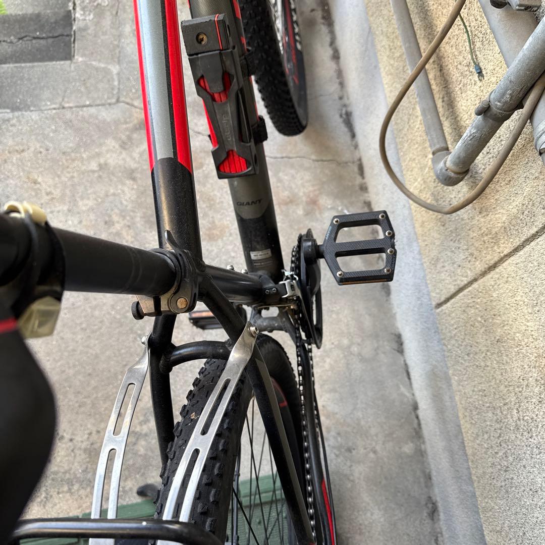 GIANT マウンテンバイク レッド/ブラック