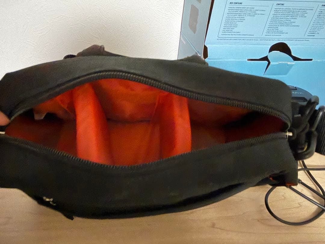 パナソニック　LUMIX ミラーレス　デジタルカメラ　DC-G100D