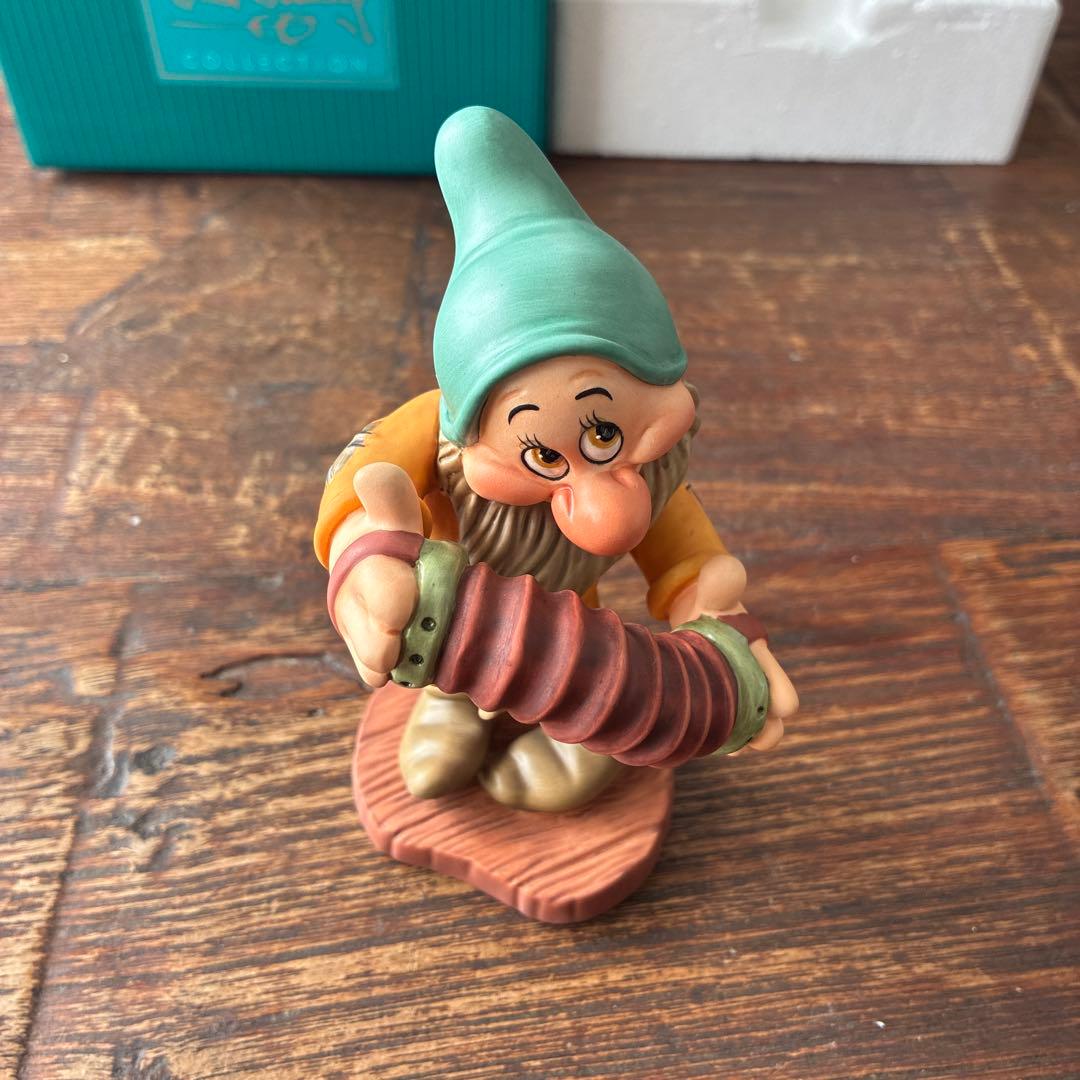 Disney Wdcc 白雪姫　てれすけ