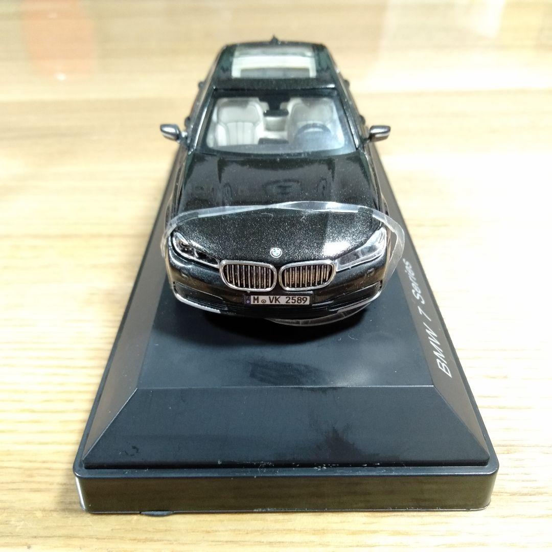 1/43 BMW 750Li ブラック メタリック塗装 ケースあり 箱あり